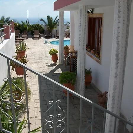 Guest house Koronios Fira (Santorini)