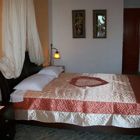 Koronios Guest house Fira (Santorini)